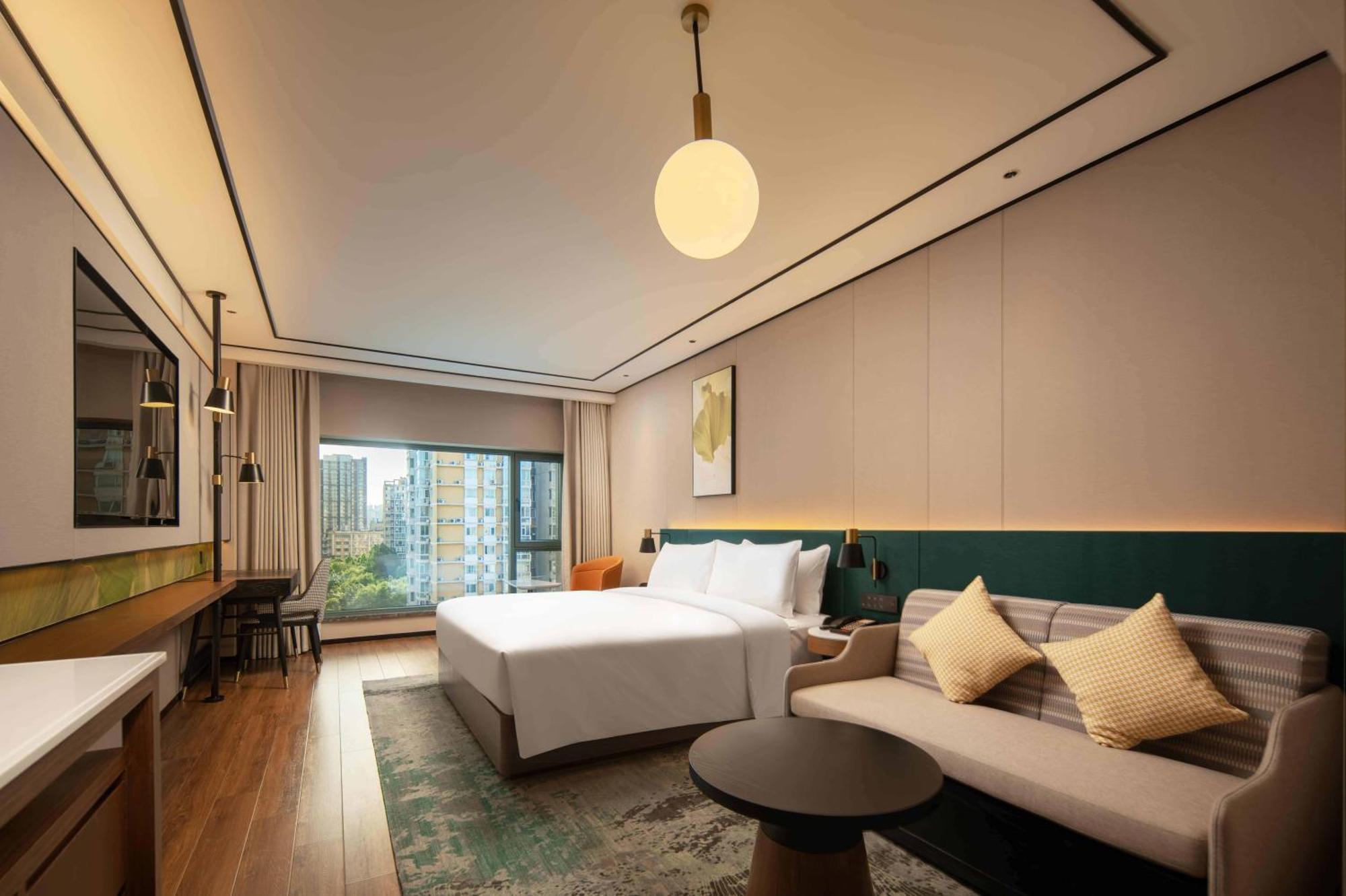 Hilton Garden West Railway Station 4* Beijing