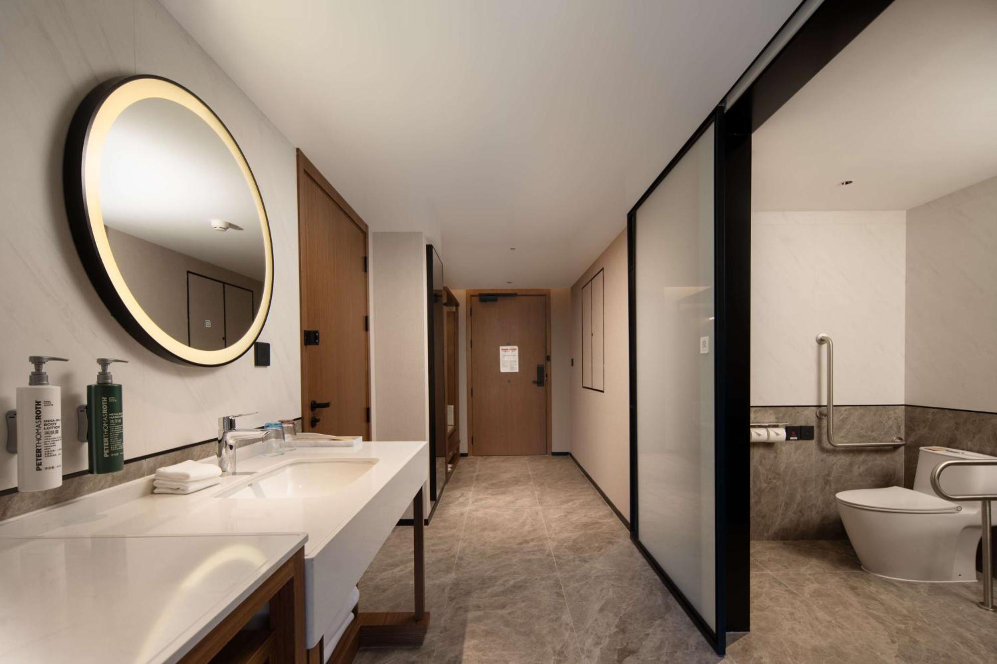 Hilton Garden West Railway Station 4* Beijing